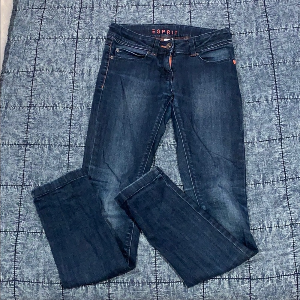 Nacy blue jeans from Esprit!